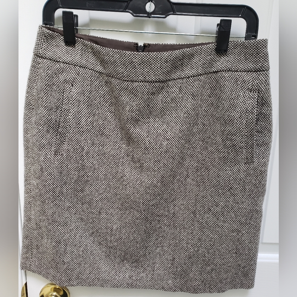 Banana Republic Black and White Pencil Skirt